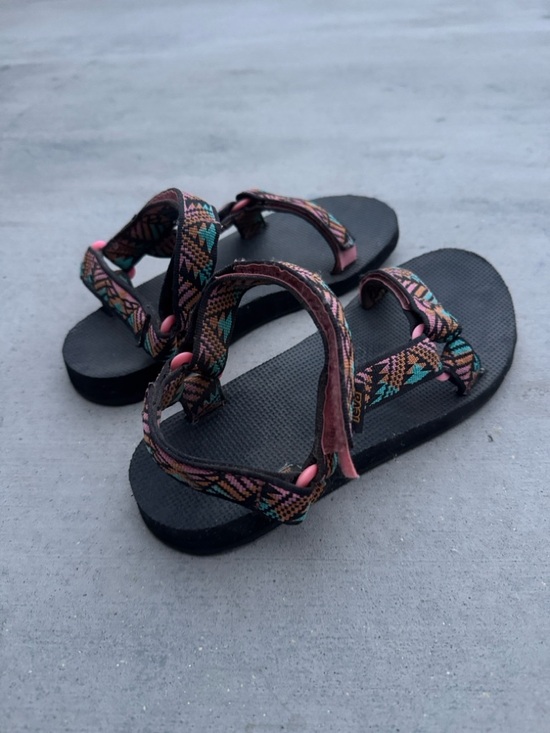 Shoes - Unique Teva Women’s Orginial Universal Hiking Sands